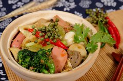 你知道飯店排骨湯用的是什么調味料嗎？